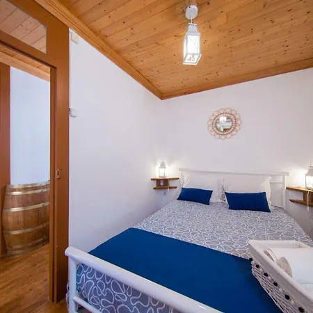 Casa Dos Avos * Góis