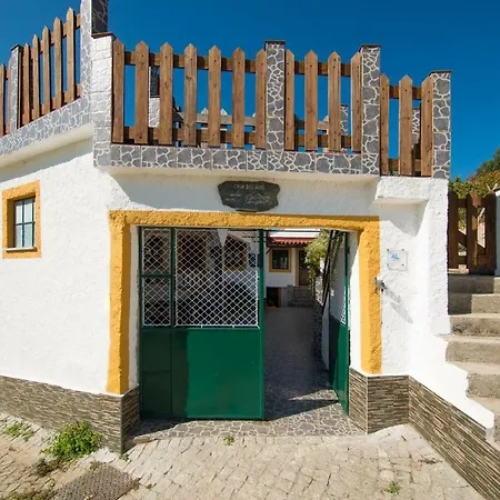 Casa Dos Avos * Góis