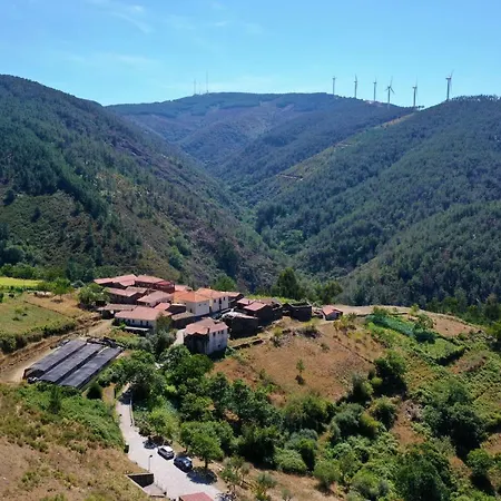 Casa Dos Avos Εξοχικό σπίτι *